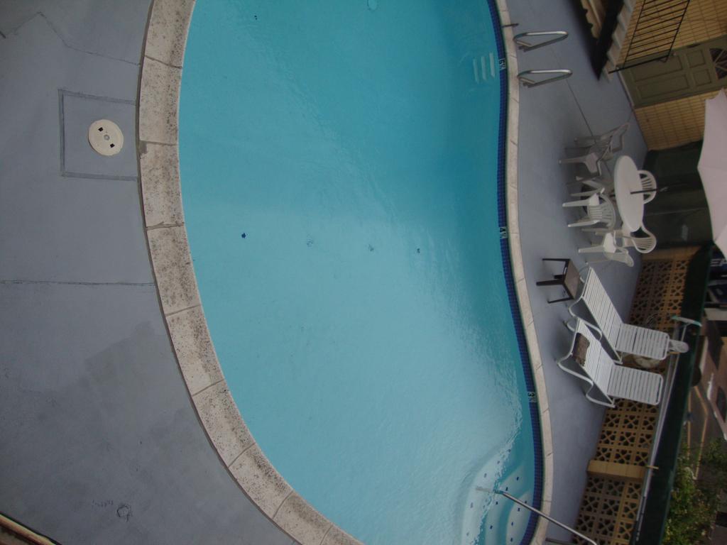 Townhouse Inn And Suites Brawley Екстериор снимка
